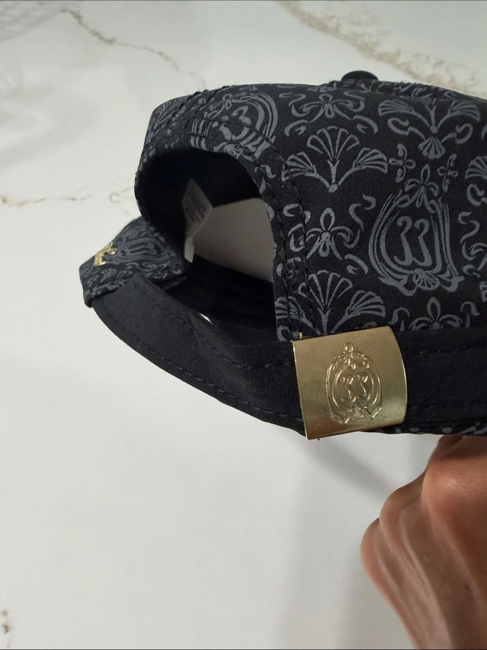 NWT Rare Disneyland Club 33 Haunted Mansion Black & Grey Gold Logo Hat | OS